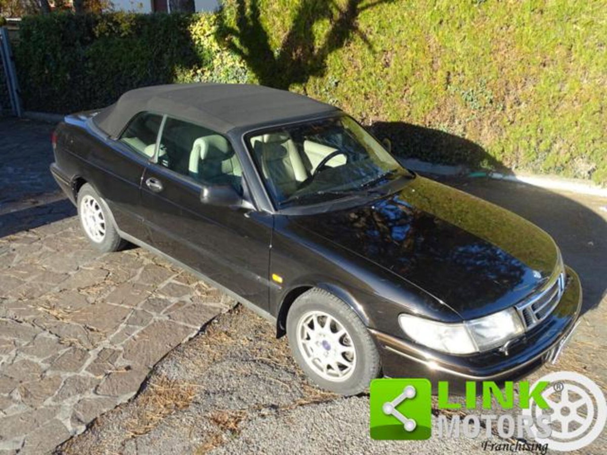 Saab 900 Cabrio 2.0i 16V cat S (7)