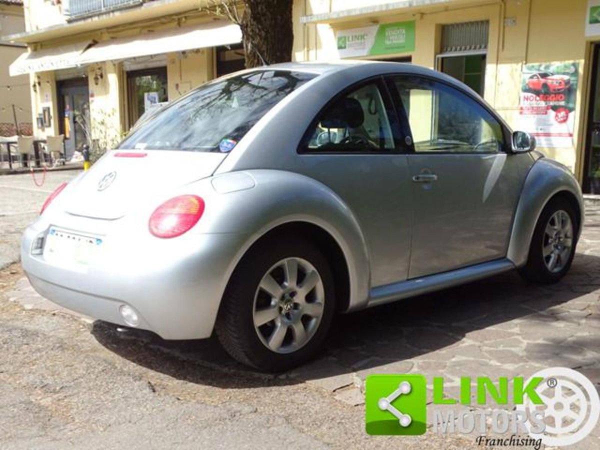 Volkswagen New Beetle TDI 101CV (9)