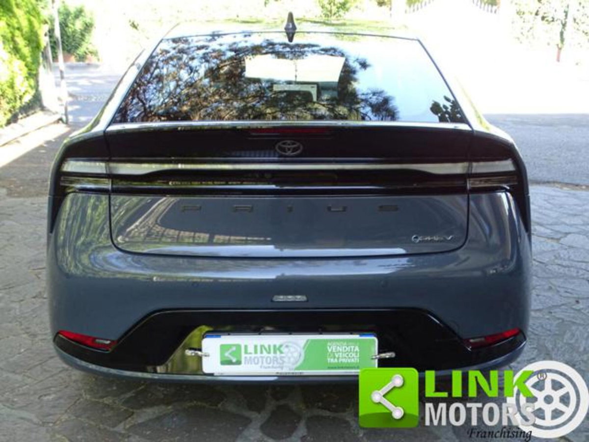 Toyota Prius 2.0 phev Lounge (8)
