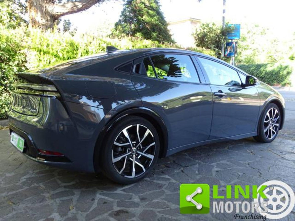 Toyota Prius 2.0 phev Lounge (9)