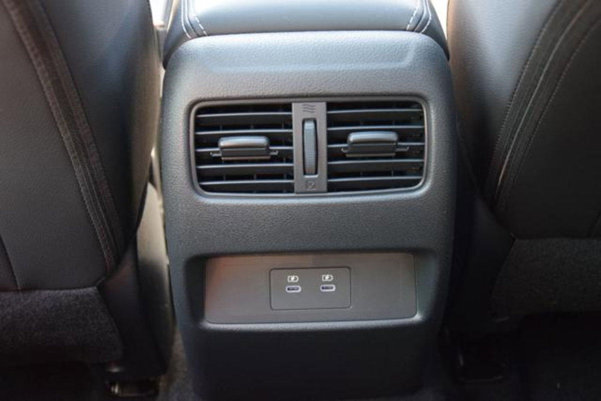 Nissan Qashqai 1.3 mhev Tekna 4wd 158cv xtronic (10)