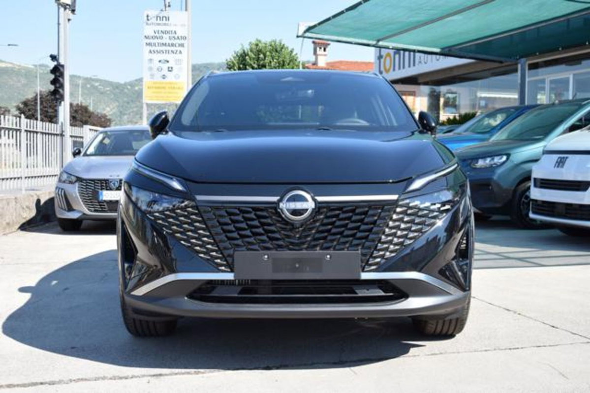 Nissan Qashqai 1.3 mhev Tekna 4wd 158cv xtronic (2)