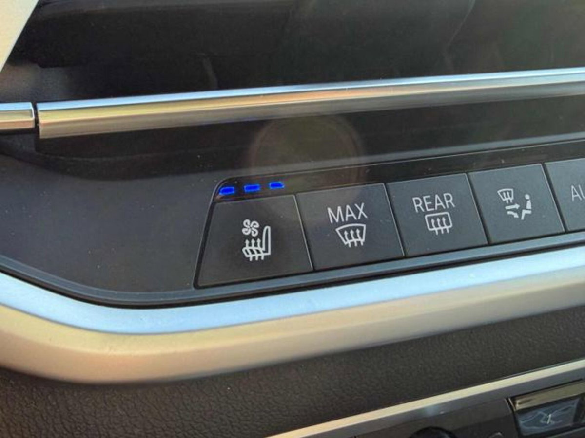BMW X6 xDrive30d 48V xLine (18)