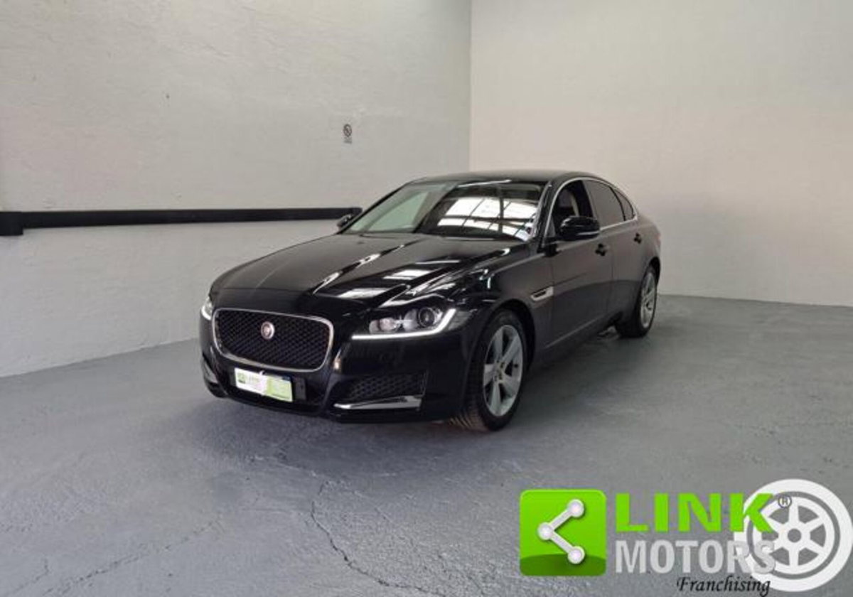 Jaguar XF 2.0 D 180 CV aut. Prestige