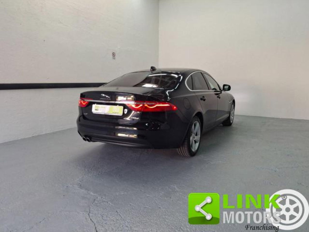 Jaguar XF 2.0 D 180 CV aut. Prestige (13)