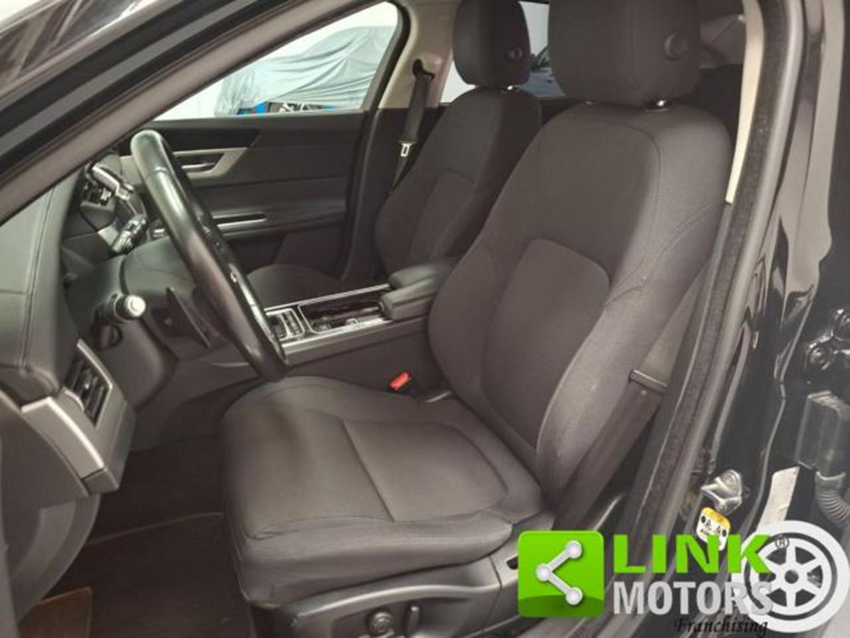 Jaguar XF 2.0 D 180 CV aut. Prestige (8)