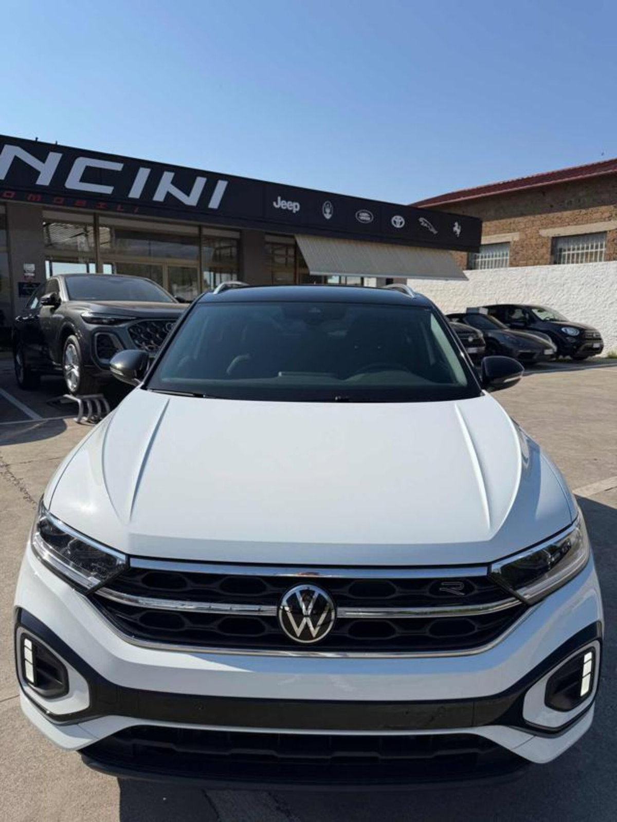 Volkswagen T-Roc 1.0 TSI R-Line (2)