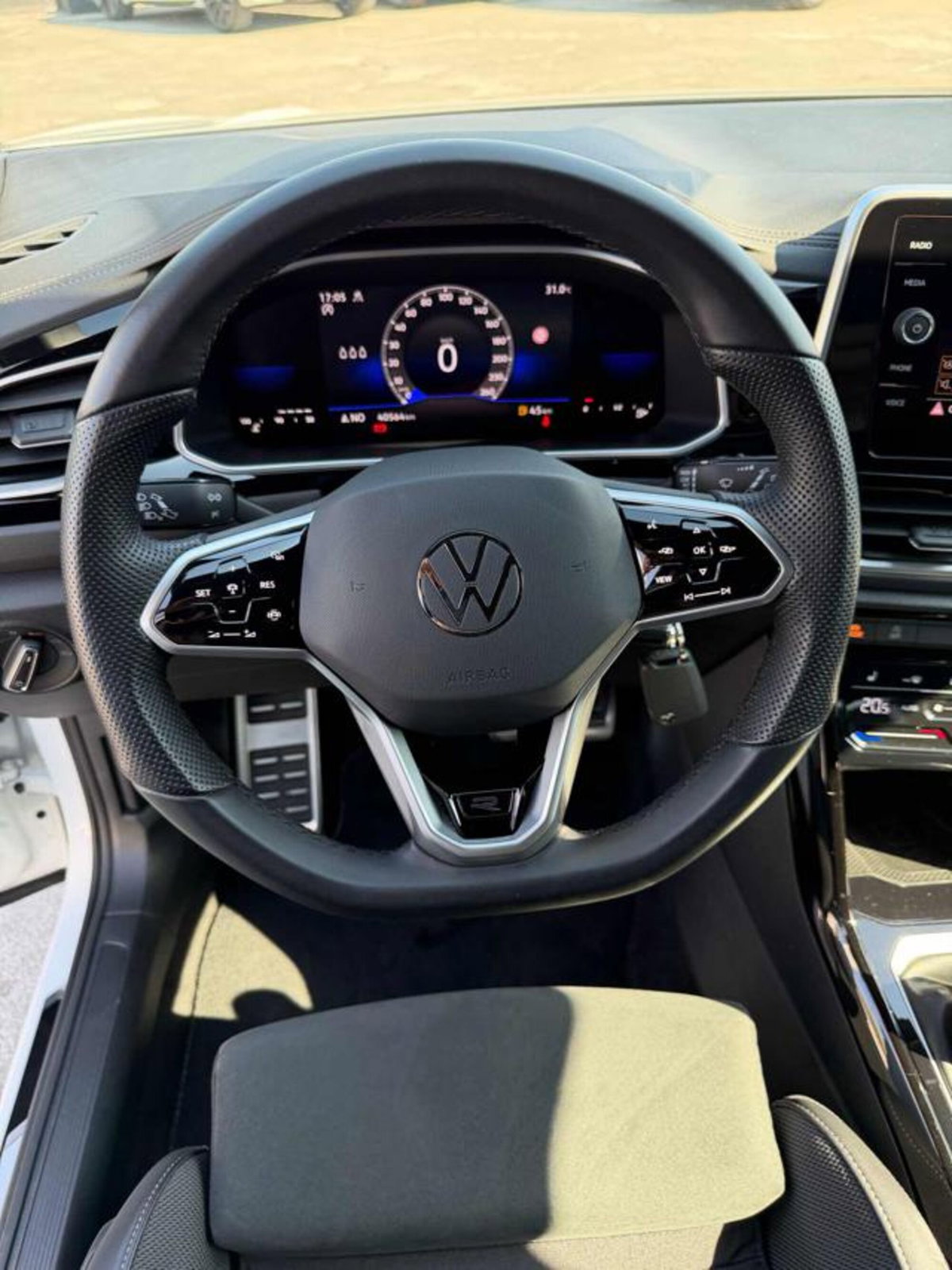 Volkswagen T-Roc 1.0 TSI R-Line (9)