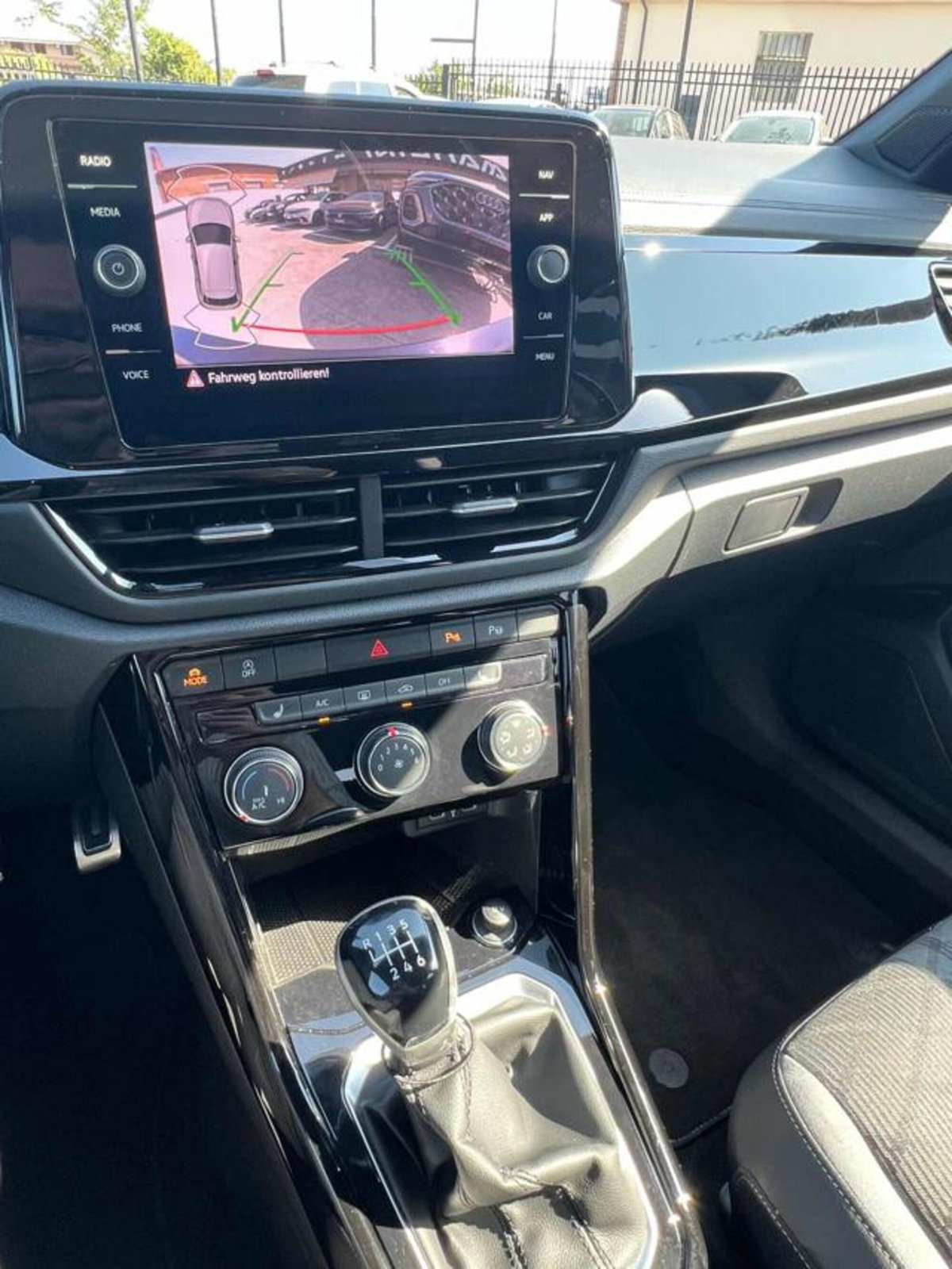 Volkswagen T-Roc 1.0 TSI R-Line (11)