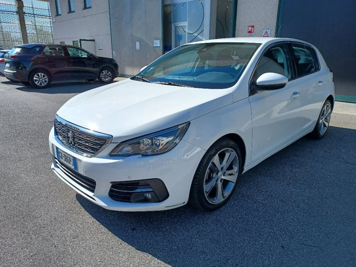 Peugeot 308 BlueHDi 130 S&S EAT8 Allure Pack (2)