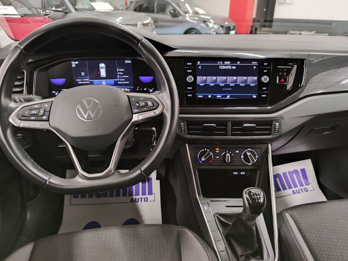 Volkswagen Polo 1.0 Life 80cv (12)