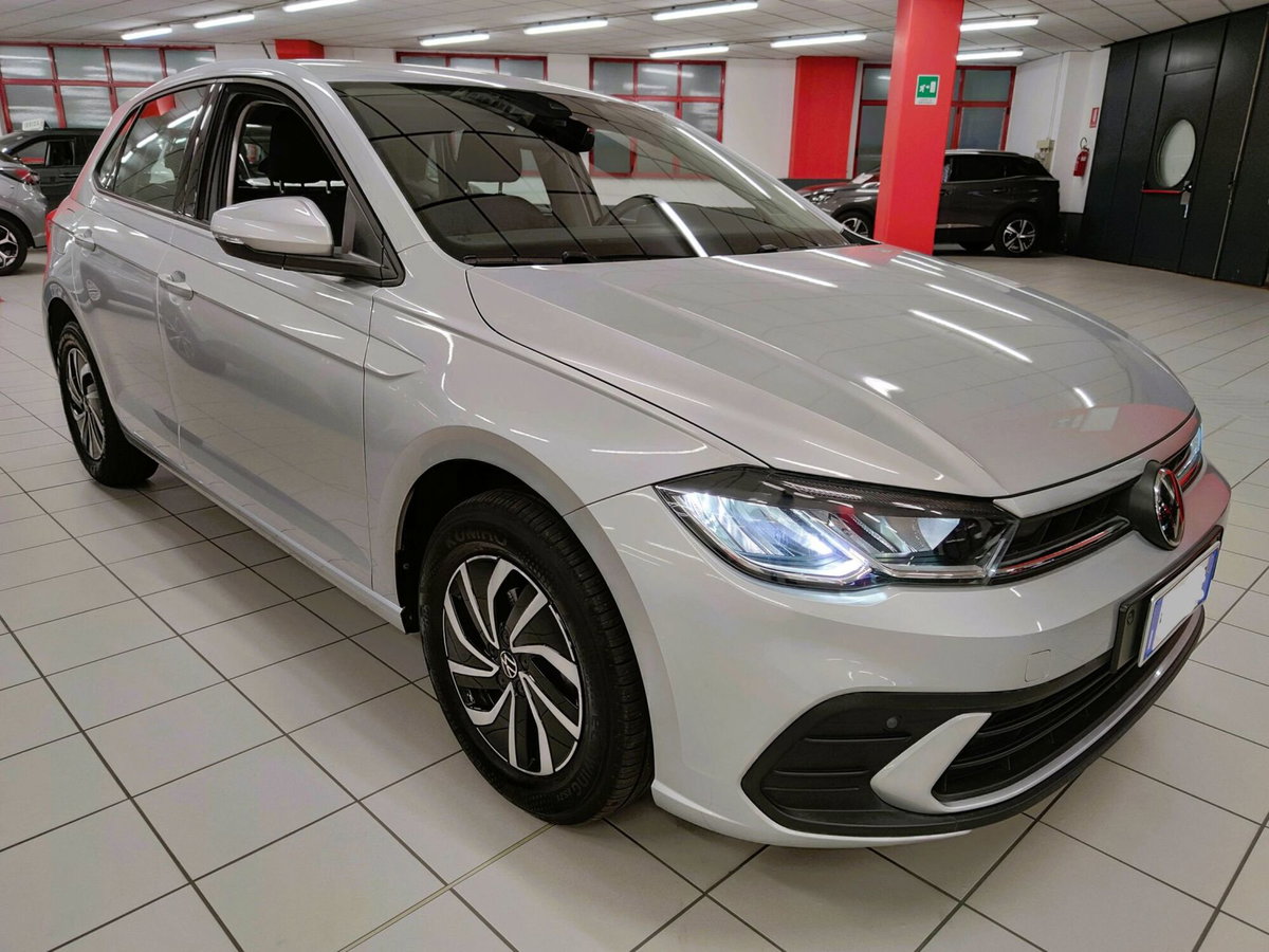 Volkswagen Polo 1.0 Life 80cv (3)