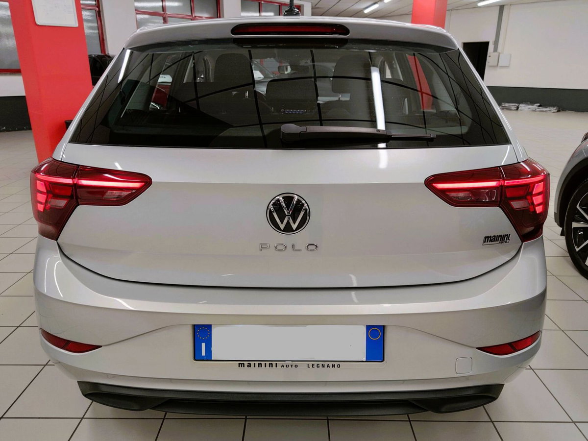 Volkswagen Polo 1.0 Life 80cv (5)