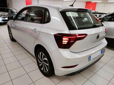 Volkswagen Polo 1.0 Life 80cv (6)