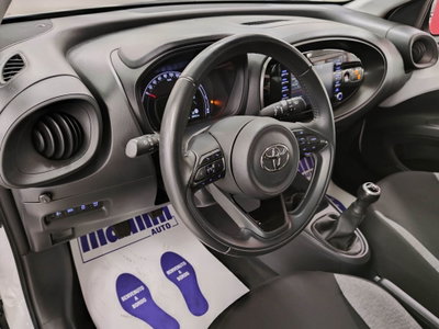 Toyota Aygo X 1.0 Active 72cv (8)