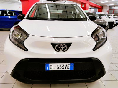 Toyota Aygo X 1.0 Active 72cv (2)