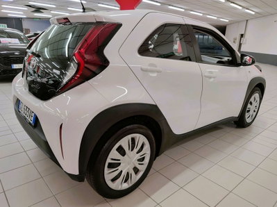 Toyota Aygo X 1.0 Active 72cv (4)