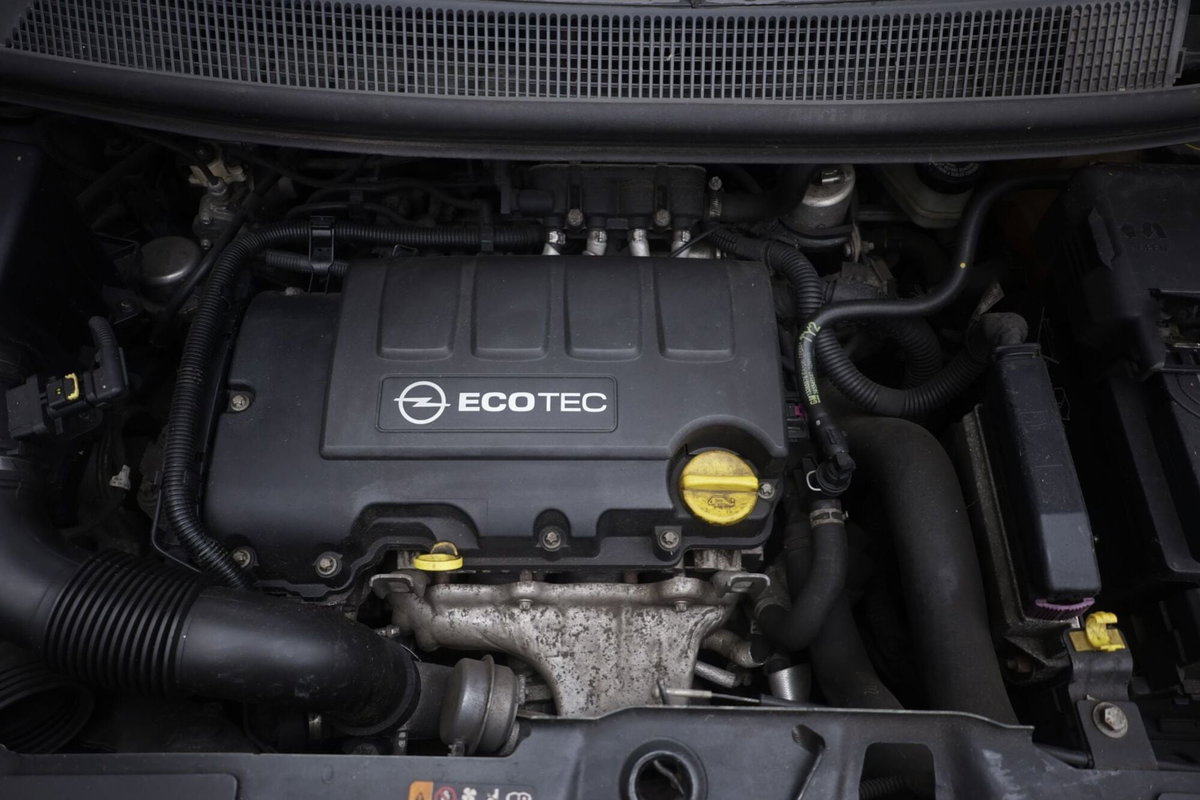 Opel Meriva 1.4 Turbo 120CV GPL Tech Cosmo (19)
