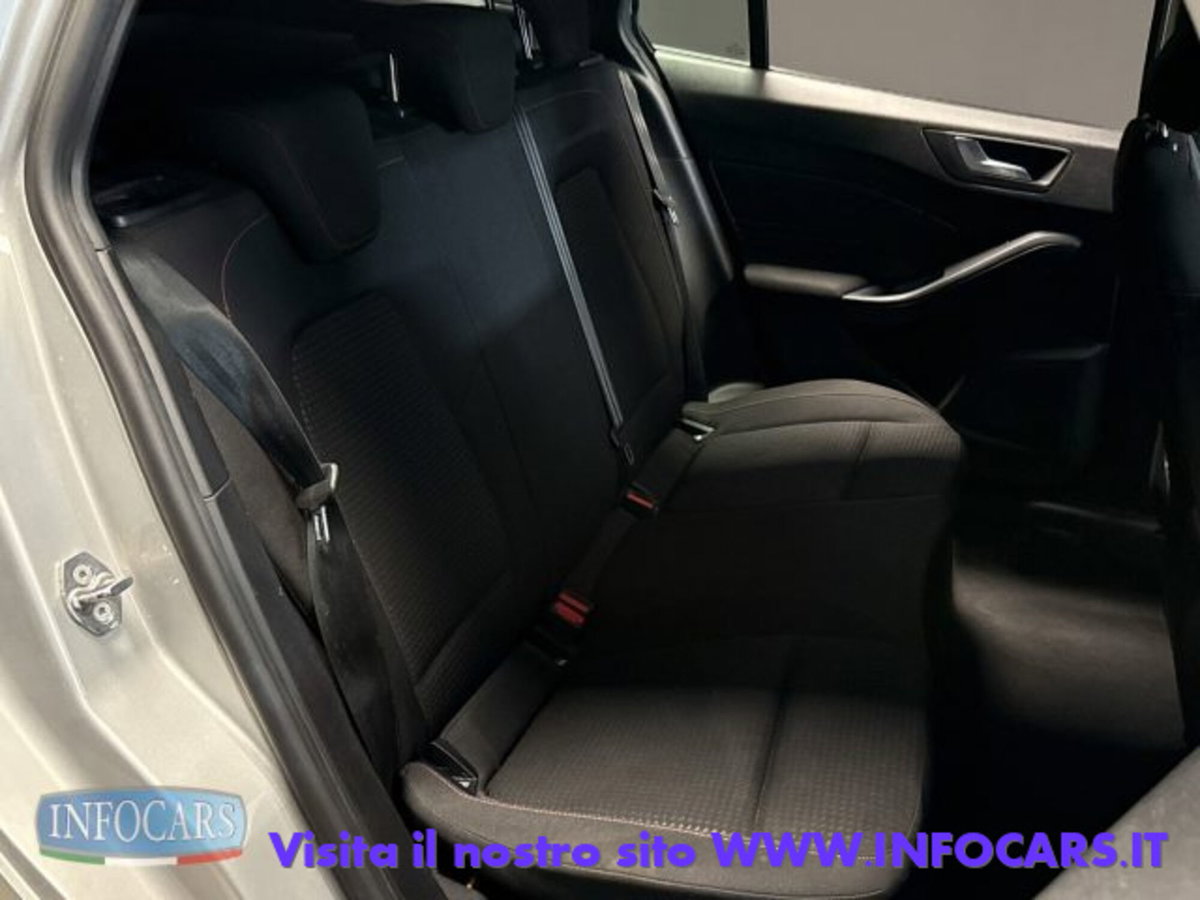 Ford Focus Station Wagon 1.0 EcoBoost Hybrid 155 CV SW ST-Line (8)
