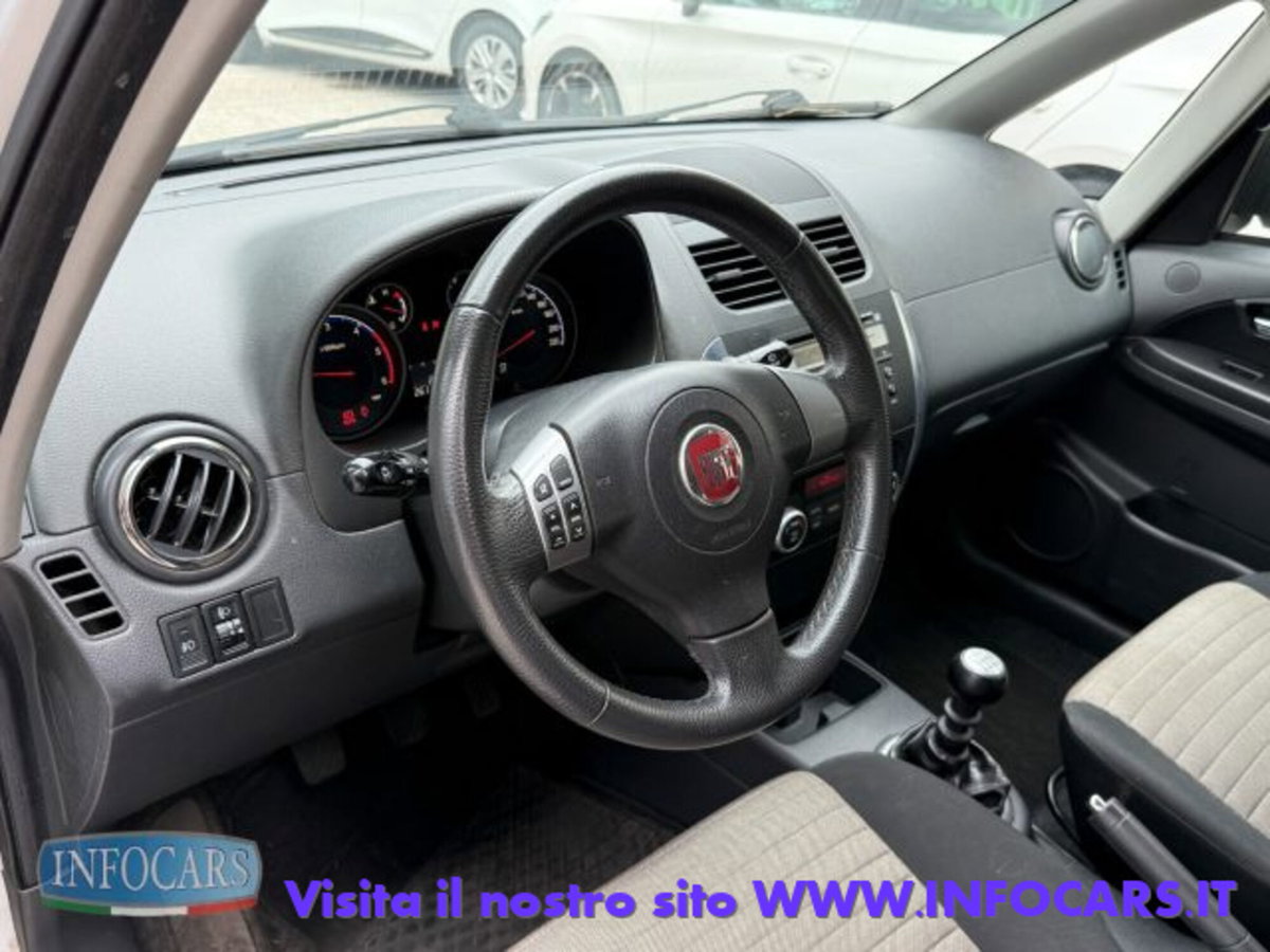 Fiat Sedici 2.0 MJT 16V DPF 4x4 Dynamic (9)