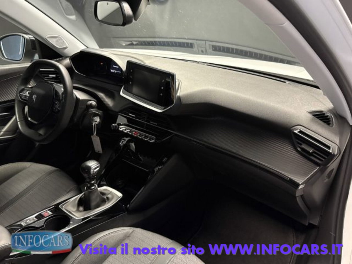Peugeot 2008 BlueHDi 110 S&S Allure (12)