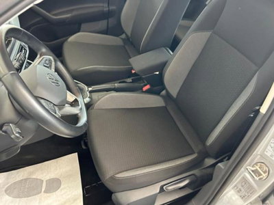 Volkswagen Polo 1.0 tsi Life 95cv (10)