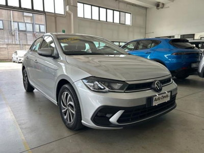Volkswagen Polo 1.0 tsi Life 95cv (2)