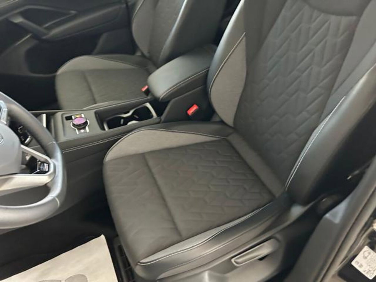 Volkswagen Tiguan 1.5 etsi Edition 130cv dsg (5)