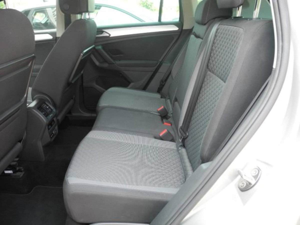 Volkswagen Tiguan 2.0 TDI SCR 4MOTION Style BlueMotion Technology (12)