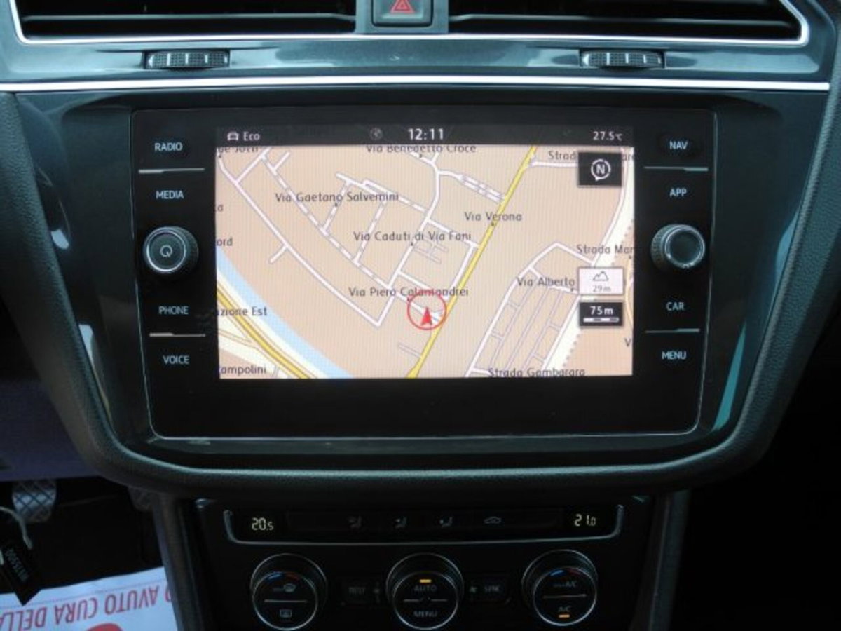Volkswagen Tiguan 2.0 TDI SCR 4MOTION Style BlueMotion Technology (9)