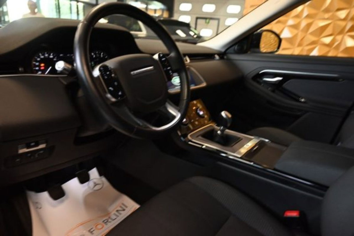 Land Rover Range Rover Evoque 2.0D I4-L.Flw 150 CV (17)