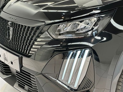 Peugeot 2008 1.2 puretech Allure s&s 100cv (15)
