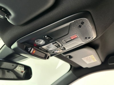 Peugeot 2008 1.2 hybrid Allure 145cv e-dcs6 (18)
