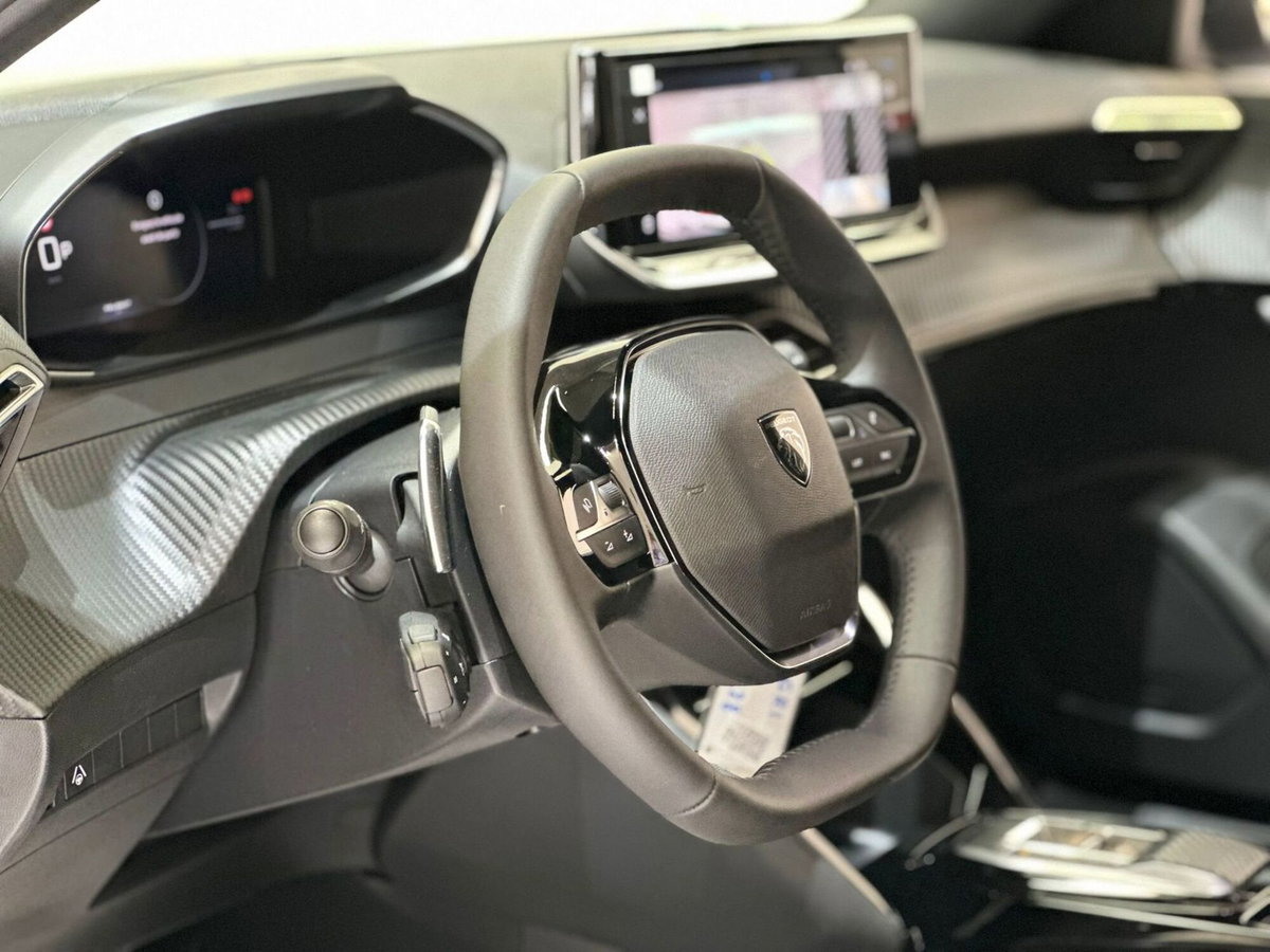 Peugeot 2008 1.2 hybrid Allure 145cv e-dcs6 (6)
