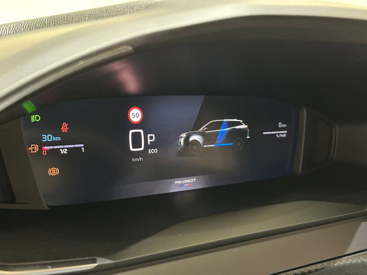 Peugeot 2008 1.2 hybrid Allure 145cv e-dcs6 (7)