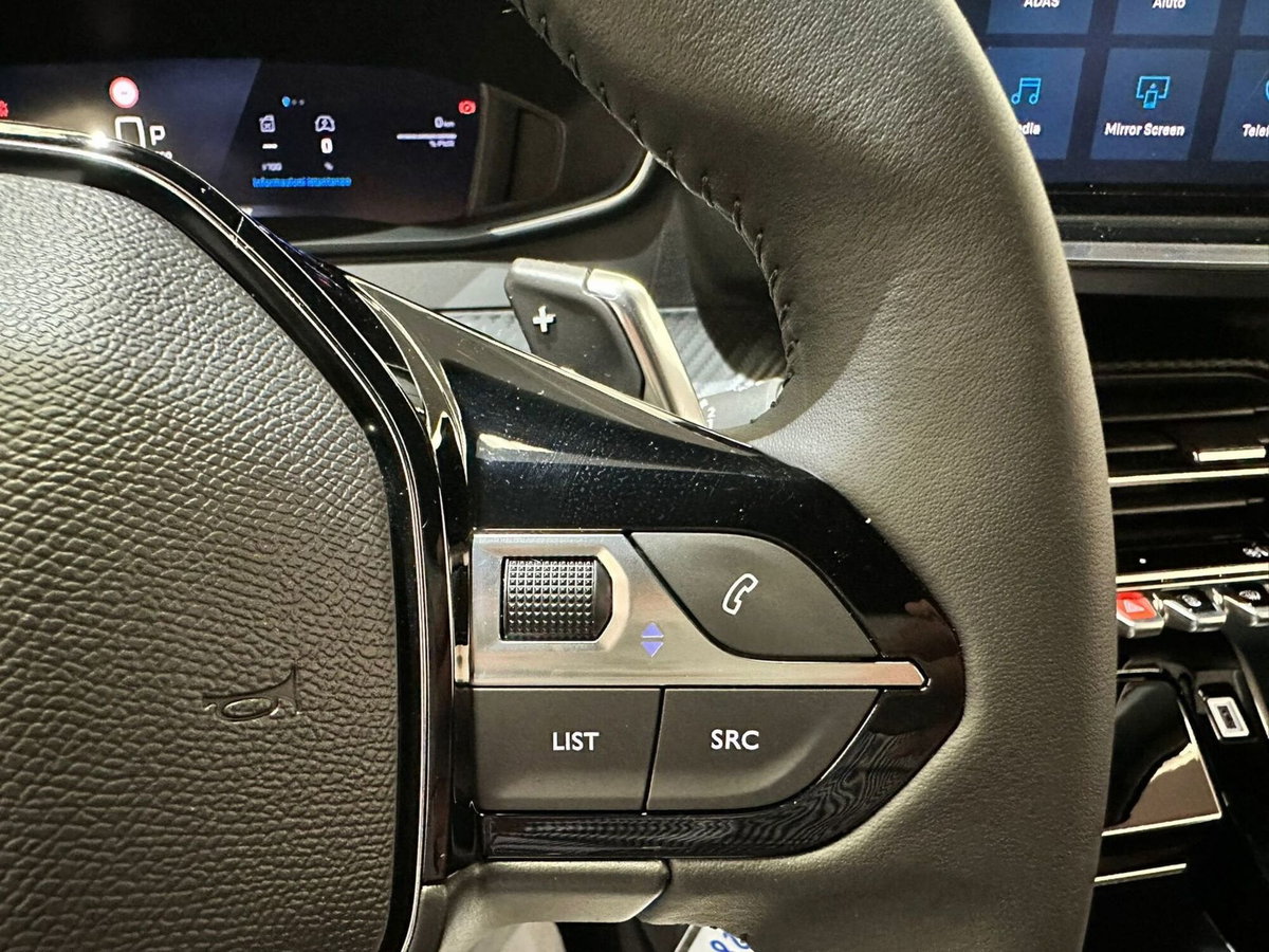 Peugeot 2008 1.2 hybrid Allure 145cv e-dcs6 (9)