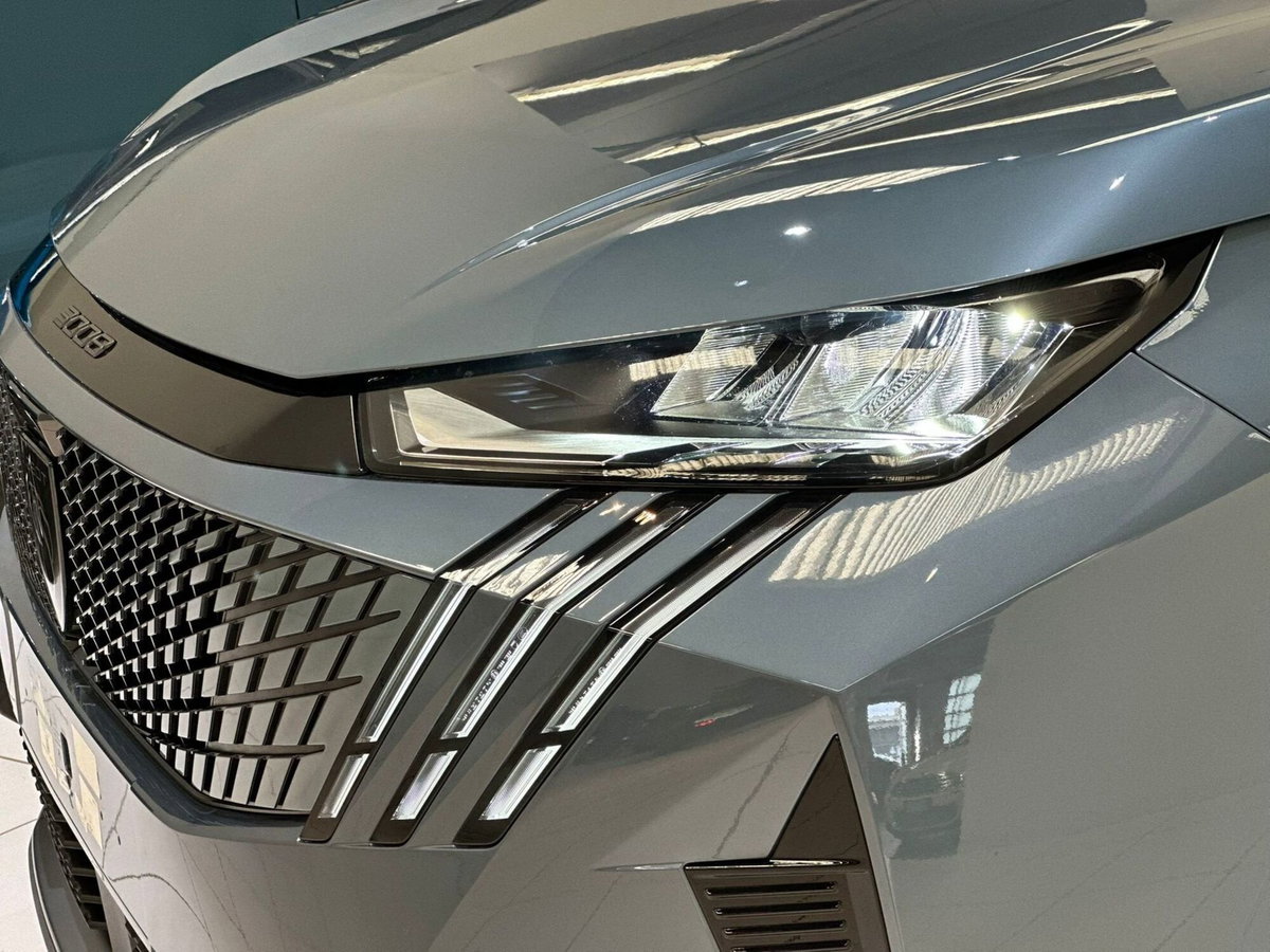 Peugeot 3008 1.2 hybrid Allure 145cv e-dcs6 (14)