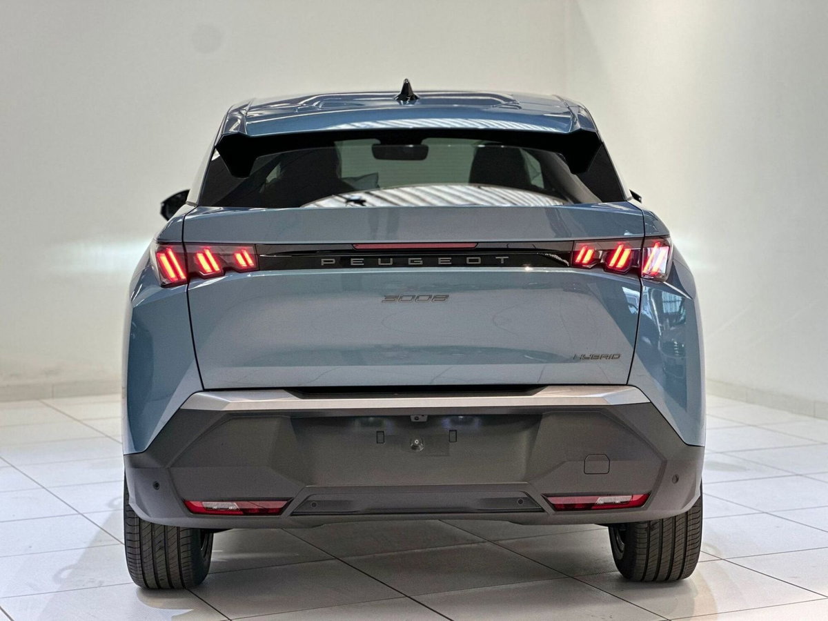 Peugeot 3008 1.2 hybrid Allure 145cv e-dcs6 (5)