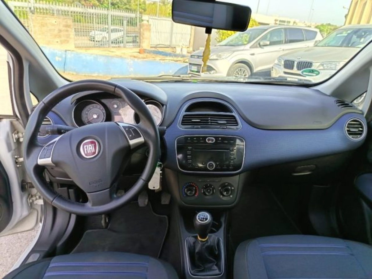 Fiat Punto Evo 1.3 Mjt 95 CV DPF 3 porte S&S Dualogic Sport (10)