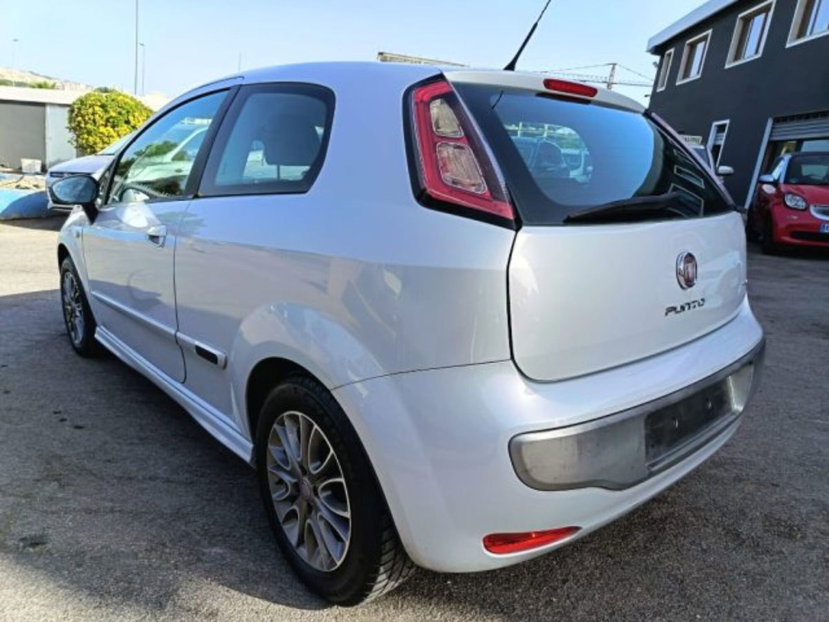 Fiat Punto Evo 1.3 Mjt 95 CV DPF 3 porte S&S Dualogic Sport (6)