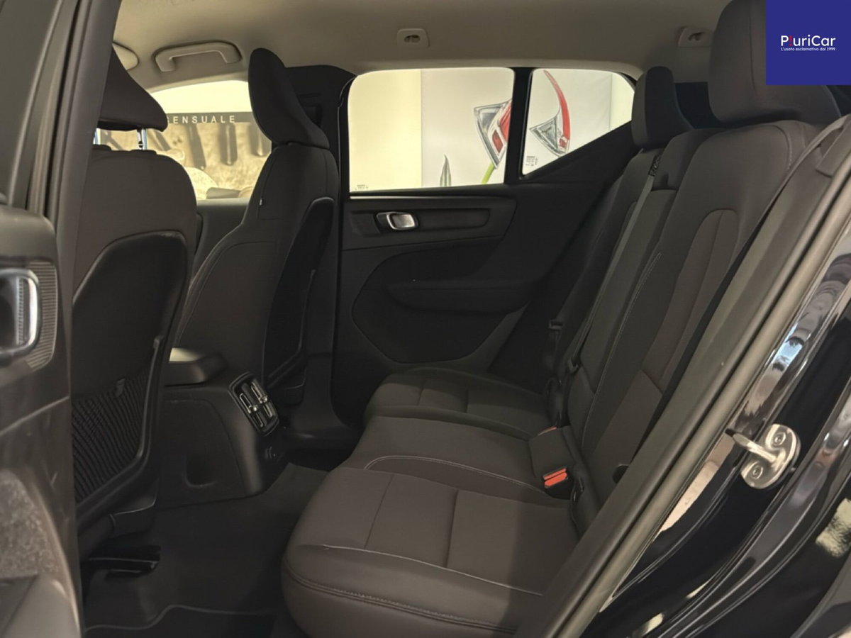 Volvo XC40 T4 Recharge Plug-in Hybrid Inscription (9)