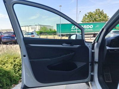 Volkswagen Golf 2.0 TDI DSG SCR Life (19)
