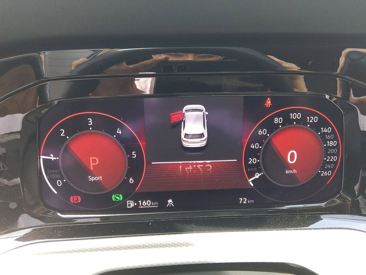 Volkswagen Golf 2.0 TDI DSG SCR Life (12)