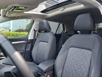Volkswagen Golf 2.0 TDI DSG SCR Life (9)