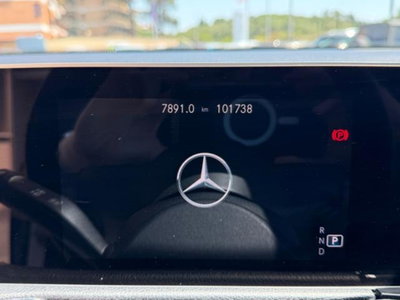 Mercedes-Benz GLB 200 d Automatic Business (16)