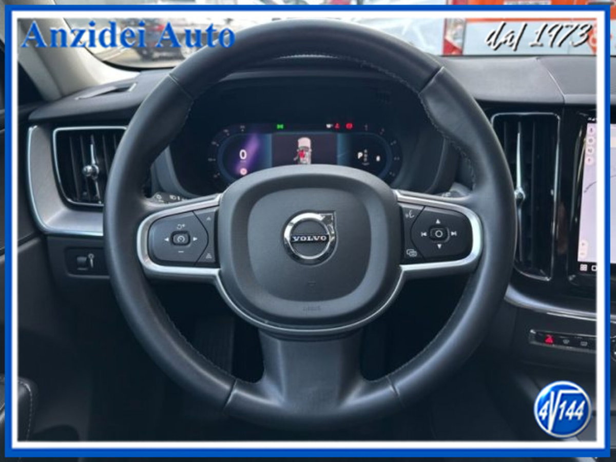 Volvo XC60 B4 (d) AWD Geartronic Momentum Pro (11)