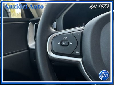 Volvo XC60 B4 (d) AWD Geartronic Momentum Pro (17)