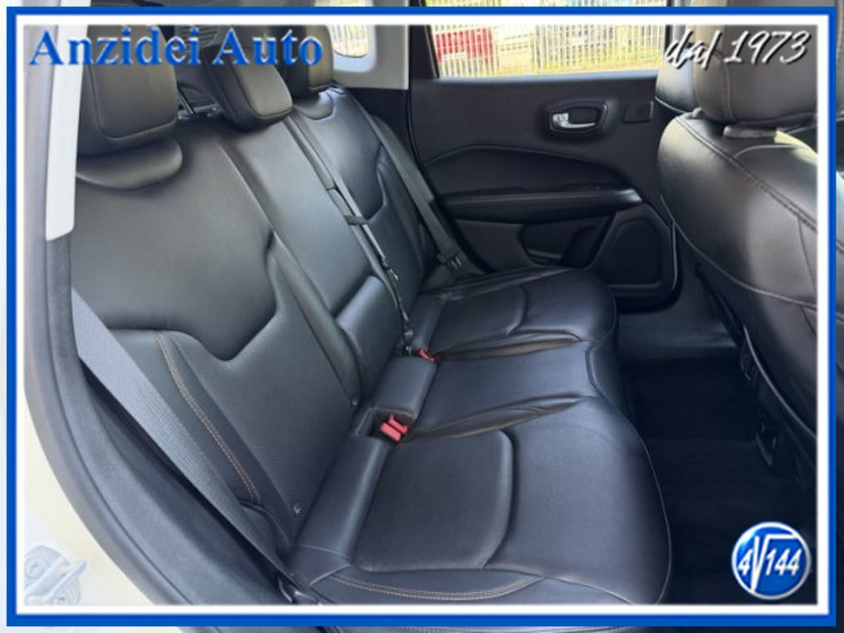 Jeep Compass 2.0 Multijet II aut. 4WD Limited (9)