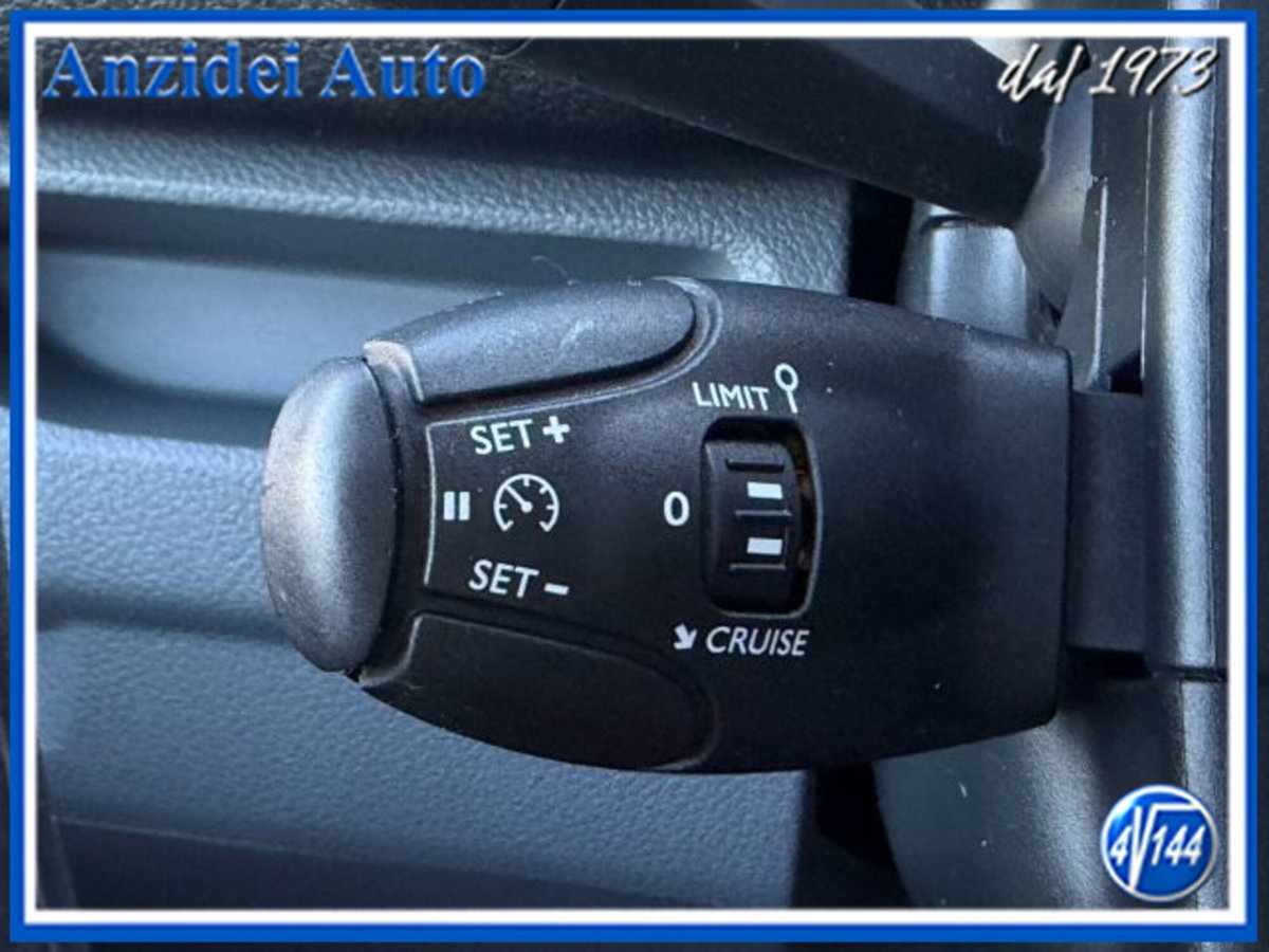 Opel Vivaro 1.5 Diesel 100CV S&S PL-TN M (19)