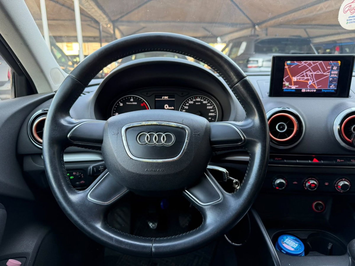 Audi A3 Sportback 1.6 TDI 105 CV CR S tronic Ambiente (8)